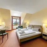 Resort Robinson Fleesensee 4*