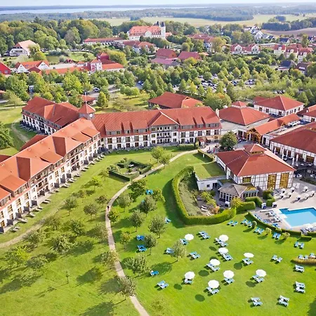 Robinson Fleesensee Курортный комплекс Гёрен-Леббин