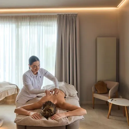 منتجع Robinson Fleesensee 4*