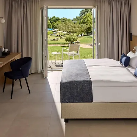 منتجع Robinson Fleesensee