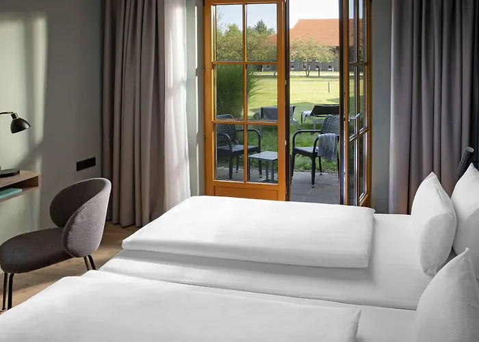 Robinson Fleesensee Курортный комплекс Гёрен-Леббин